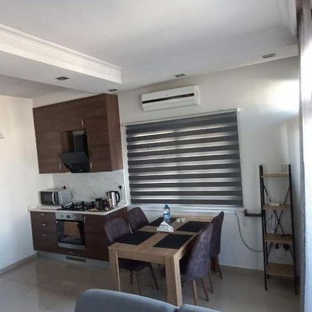 Oytam Apt Nicosia Luaran gambar