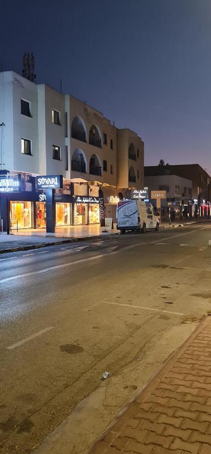 Oytam Apt Nicosia Luaran gambar